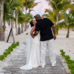 Real Sunlover Weddings: Dreams Playa Mujeres