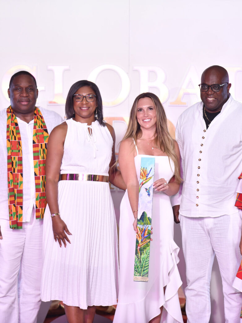 Kerri Logan Shirk of Sunlover Travel receiving the Saint Lucia Prime Minister's Award at the 2025 Global Piton Awards