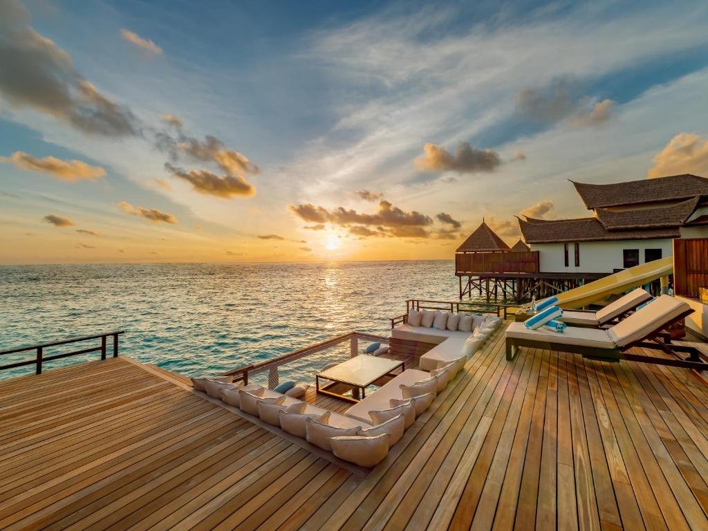 The Ultimate Guide to Luxury Honeymoon Packages in 2026: Crafting Your Timeless Escape